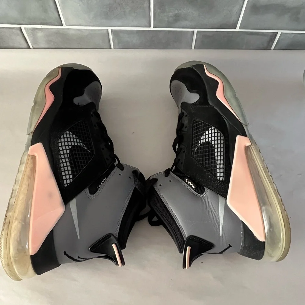Jordan nike mars